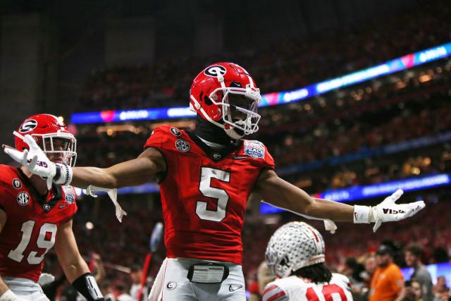 I am blessed to receive an offer from University of Georgia @GeorgiaFootball @Coach_TRob @CoachDee_UGA @TNSelect7V7 @Rockvale_FB @SWiltfong_ @ChadSimmons_ @SeanW_Rivals @adamgorney