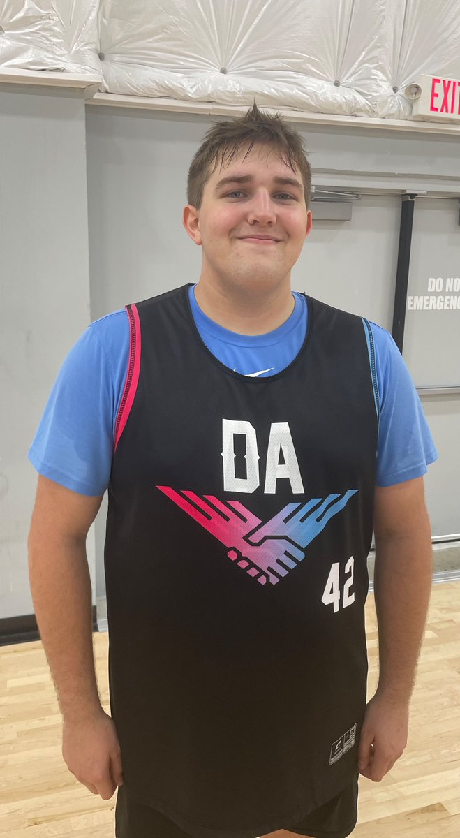 The rock for the DA this weekend <a href="/RL_Hoops/">RecruitLook Hoops</a> STL Showcase was unsigned 2024 big man Cash Eivins. The Clopton PF, knocked down three big threes against Rocky Mt. Select in the 2nd half to put them away. Great post passer and a soft shooting touch too!!
<a href="/PrepHoopsMO/">Prep Hoops Missouri</a> <a href="/RL_HoopsMO/">RecruitLook Hoops Missouri</a>