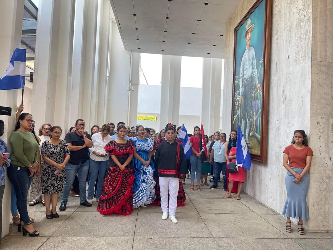 JaimeNindiri's tweet photo. 🚨Desde la Asamblea Nacional de la República de #Nicaragua Celebrando la Paz de esta Patria Bendita y siempre Libre. 🇳🇮
#SomosVictoriasVerdaderas 
#PLOMO19 https://t.co/P19mVMrM6f