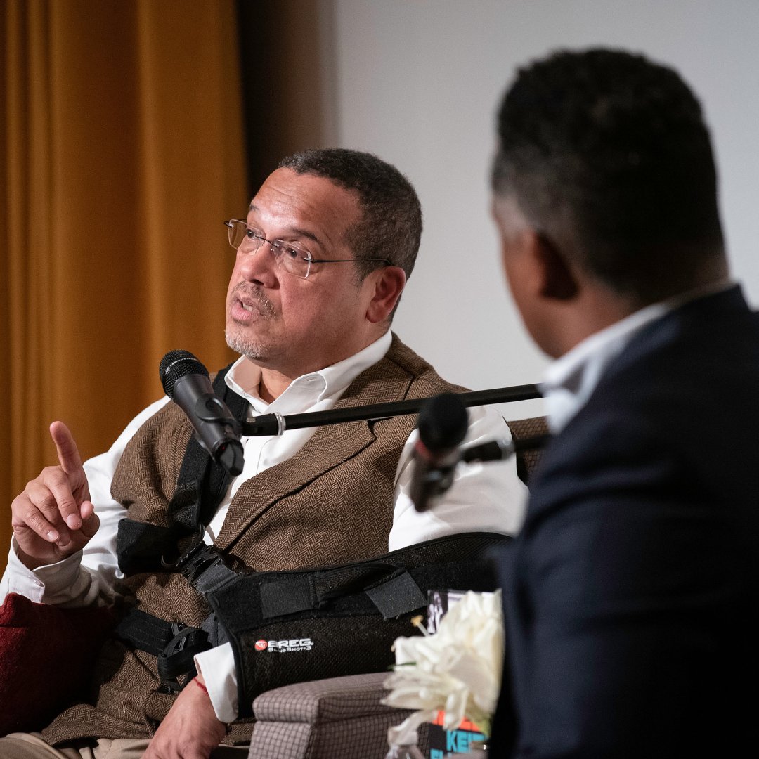 The Humphrey School hosted a candid discussion on police reform earlier this month featuring @AGEllison, whose office prosecuted Derek Chauvin, the police officer held most responsible for George Floyd’s death. Read about key takeaways from the event: ow.ly/VBrb50RisaF 📖💬