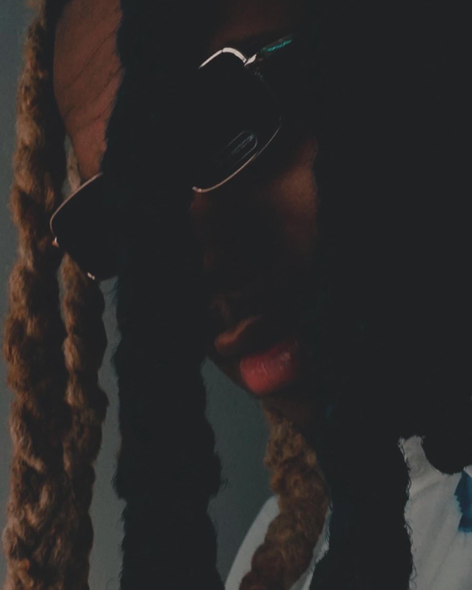 OfficalRStars's tweet photo. Sani on a Wav 🌊
•
•
•
Stream “SUPERNOVA” on all platforms! Follow @realstarsofficial for more
•
•
•
#realstars #boygroup #music #photoshoot #explorepage #saniwavs https://t.co/sPg0rDl9fp