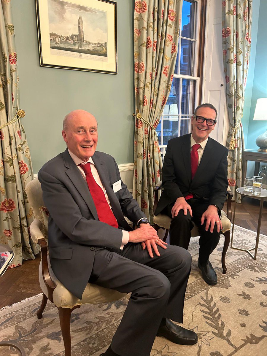 A vivid conversation last night 🔥: The Future of British Foreign Policy with @SimonMcDonaldUK Master of @christs_college and former head of @FCDOGovUK #BeyondBritannia and Professor David Reynolds with insights from his newly released Churchill biography #MirrorsofGreatness.