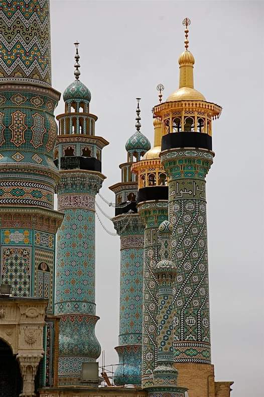 'You will not enter Paradise until you believe, and you will not believe until you love one another. Shall I inform you of something which, if you do, you will love one another? give greetings (peace) amongst yourselves.' (Sahih Muslim) #architecture Minarets in Qom - #Iran