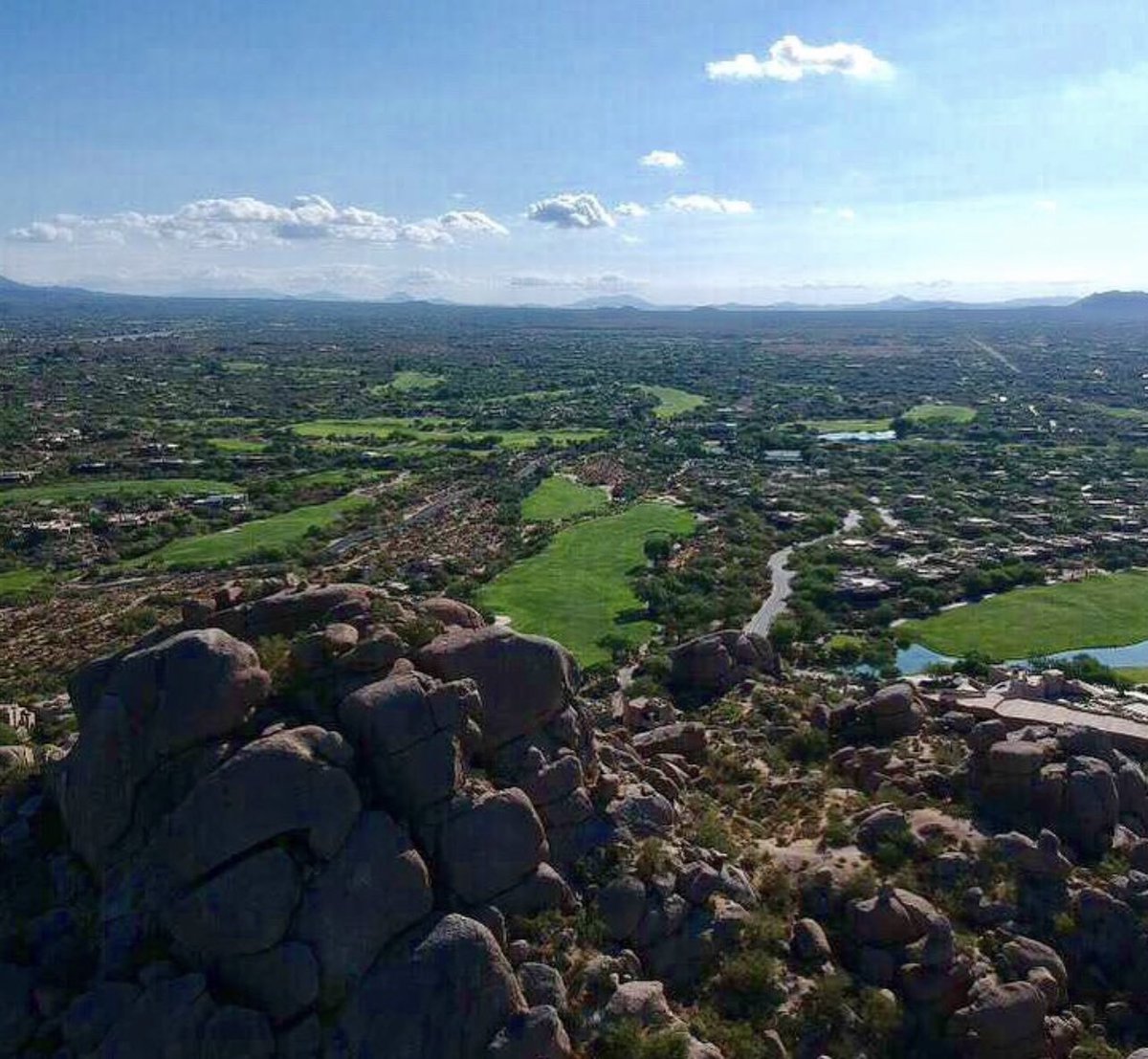 Plan your weekend early by booking a tee time with us!☀️🌵 480-488-9028 theboulders.ezlinksgolf.com #bestofboulders #golfswing #scottsdale #golfresort #whyilovethisgame