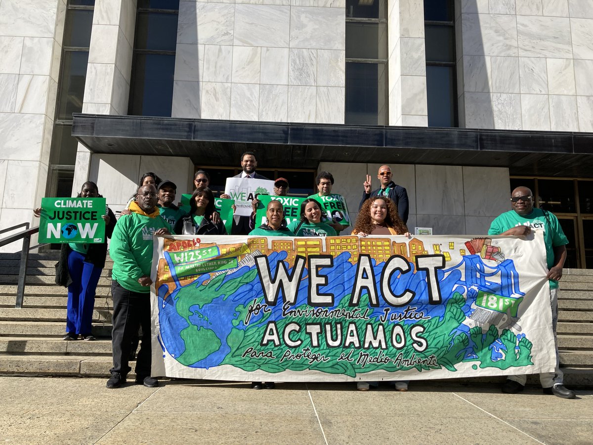 We celebrated #earthday early this week by advocating to get lead paint, toxic beauty products, & skyrocketing energy bills out of NYS by passing the Lead Paint Right to Know Act, the Beauty Justice Act, and the #NYHEAT Act in full ASAP. @BPHACaucus @CarlHeastie @NYSenDemLeader