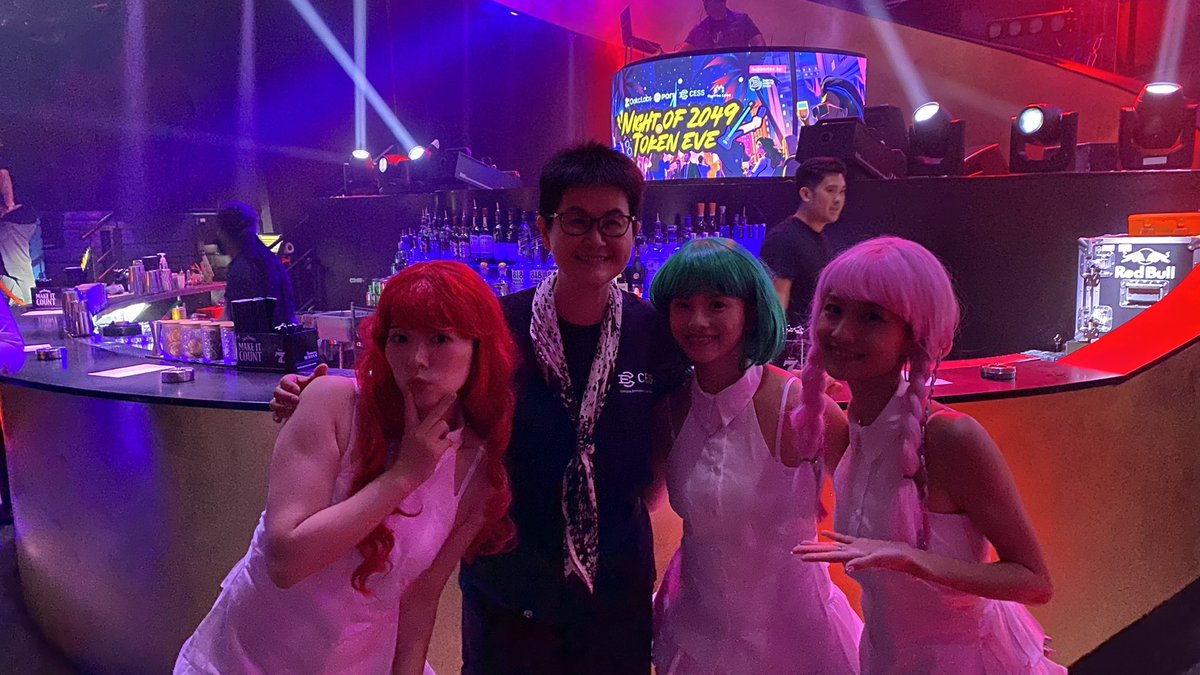 Emily_CESS's tweet image. I have tears in my eyes when  co-founder of #CESS Nick speaking on the stage.