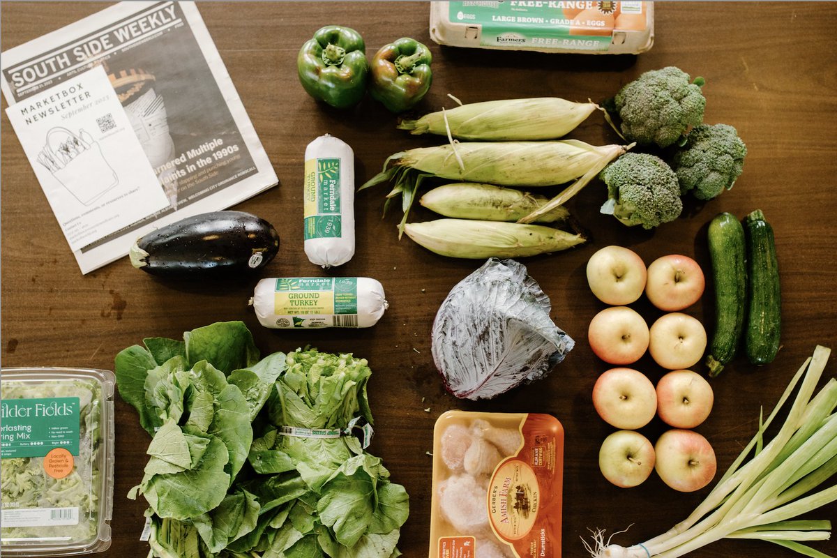 Market Box just celebrated its 4th year of crowdfunding, bulk-buying, and delivering fresh local food across the South Side. 20,000 deliveries!! Grateful to share a growing community of regulars with this project. We need 6 more drivers Saturday—tap in!! bit.ly/drivemarketbox