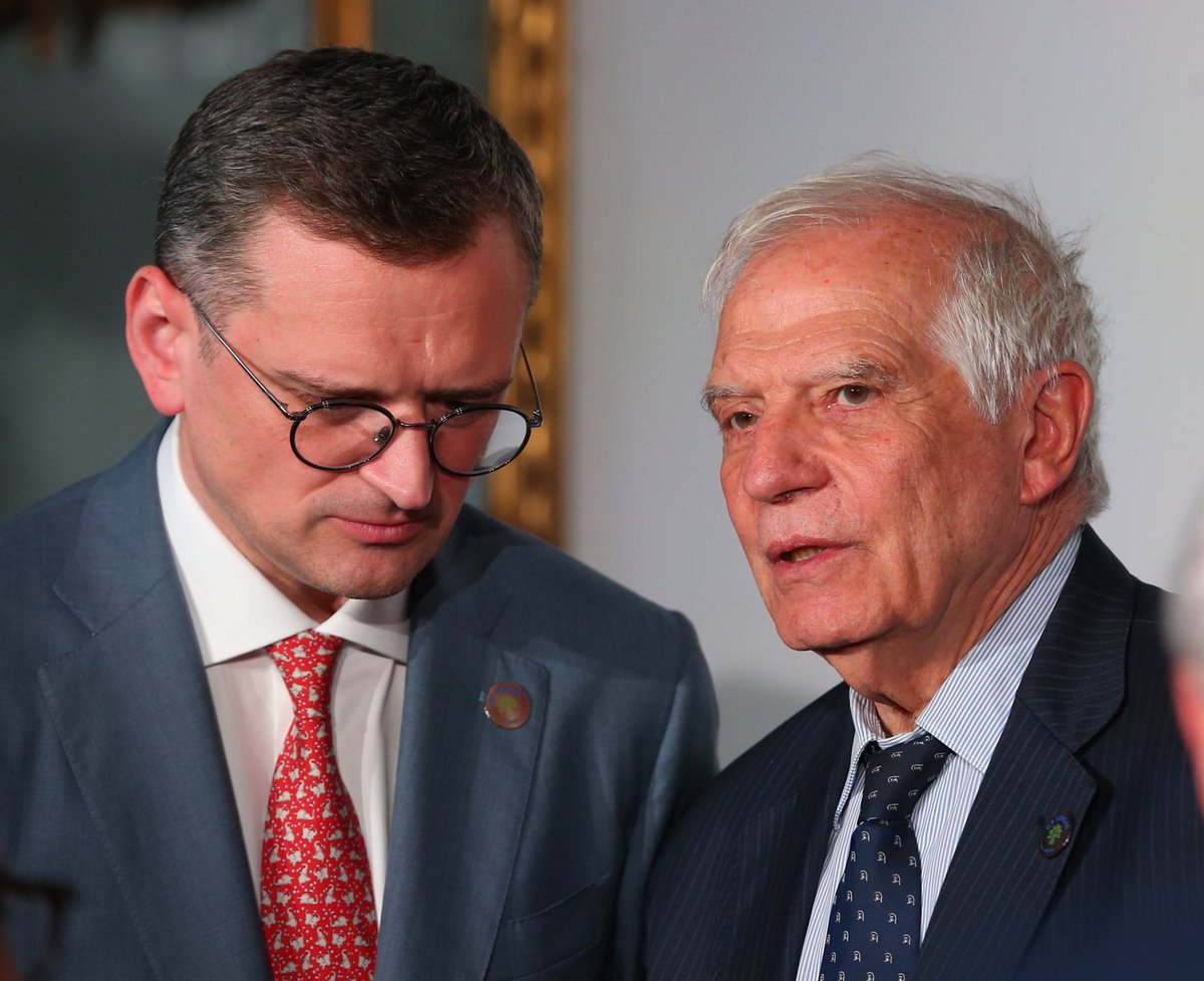 I met with @JosepBorrellF ahead of the important EU foreign ministers meeting on Monday. I am sincerely grateful to HR/VP Borrell for his tireless efforts to find and deliver additional “Patriot” and “SAMP/T” systems to Ukraine. Our joint message is simple: AD ASAP. Air defense