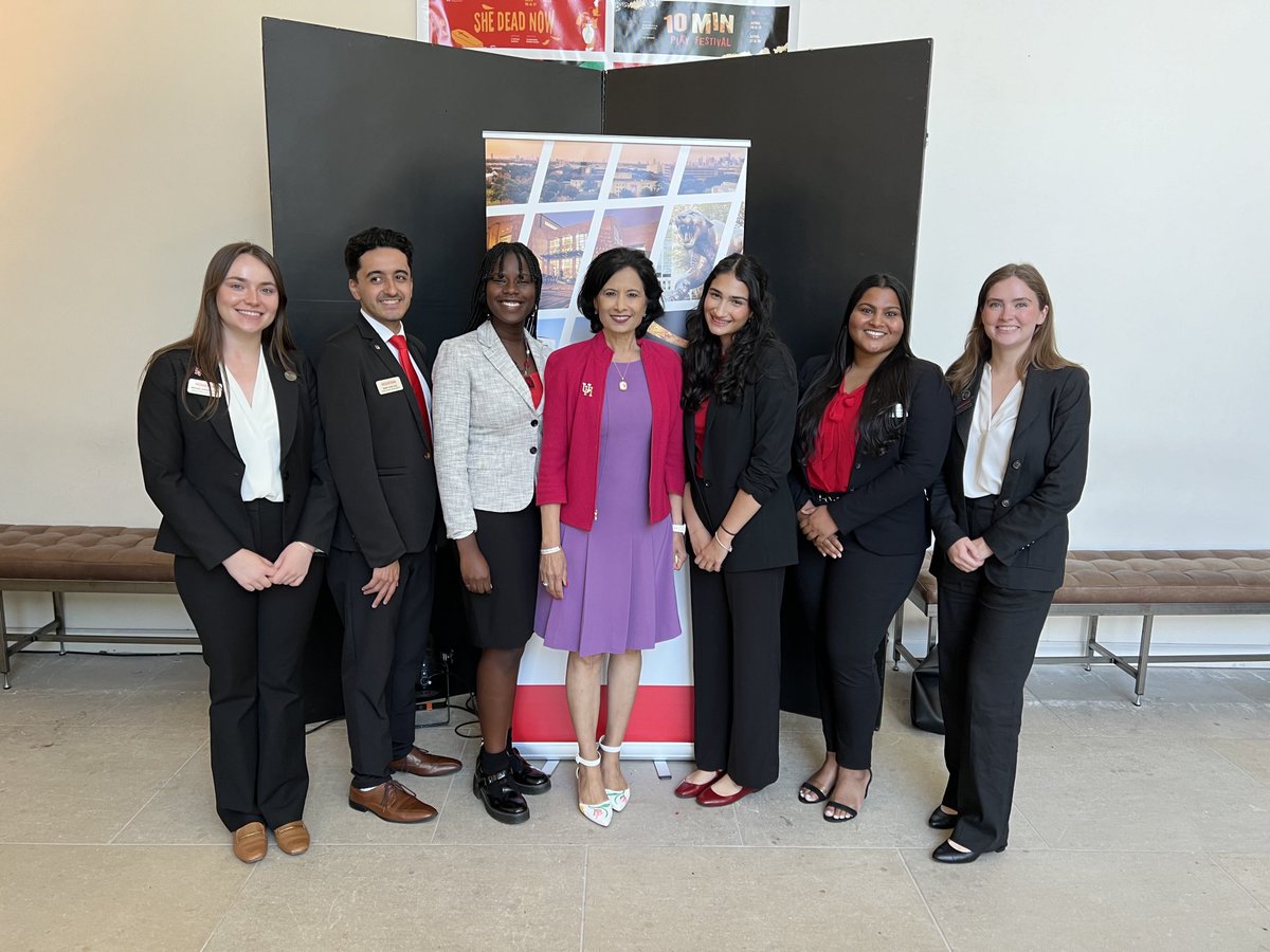 University Advancement Ambassadors… thank you for your passionate advocacy of UH!