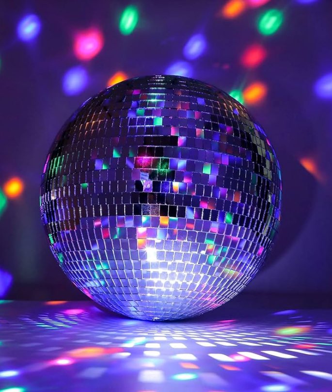 Boogie night tonight at the school disco🎵Huge thanks to all our helpers making it such an enjoyable evening! #teamwork @jmatschools