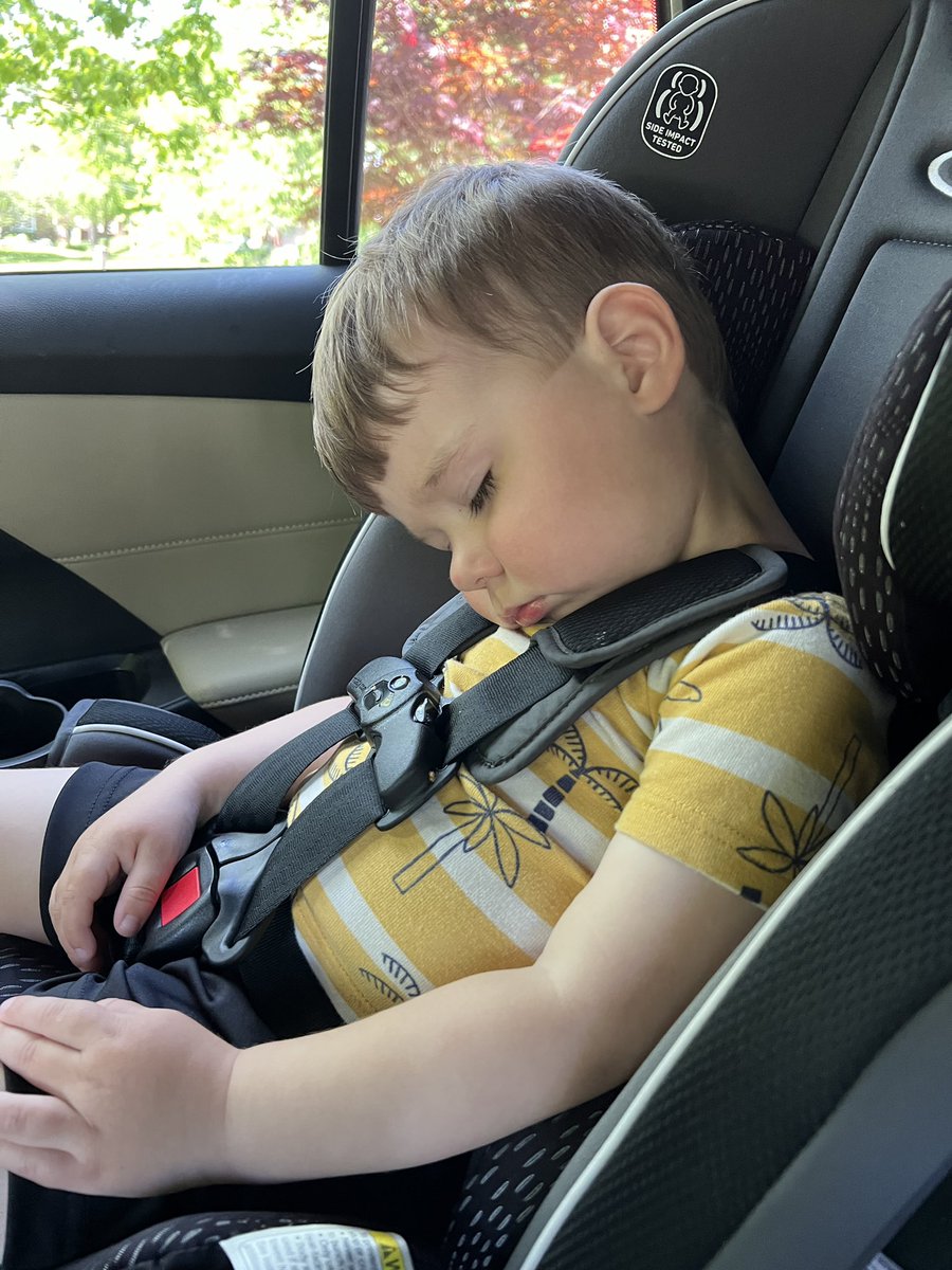 Levi: “I’m not tired. I don’t wanna nap” 2 seconds later in the car… #toddlers