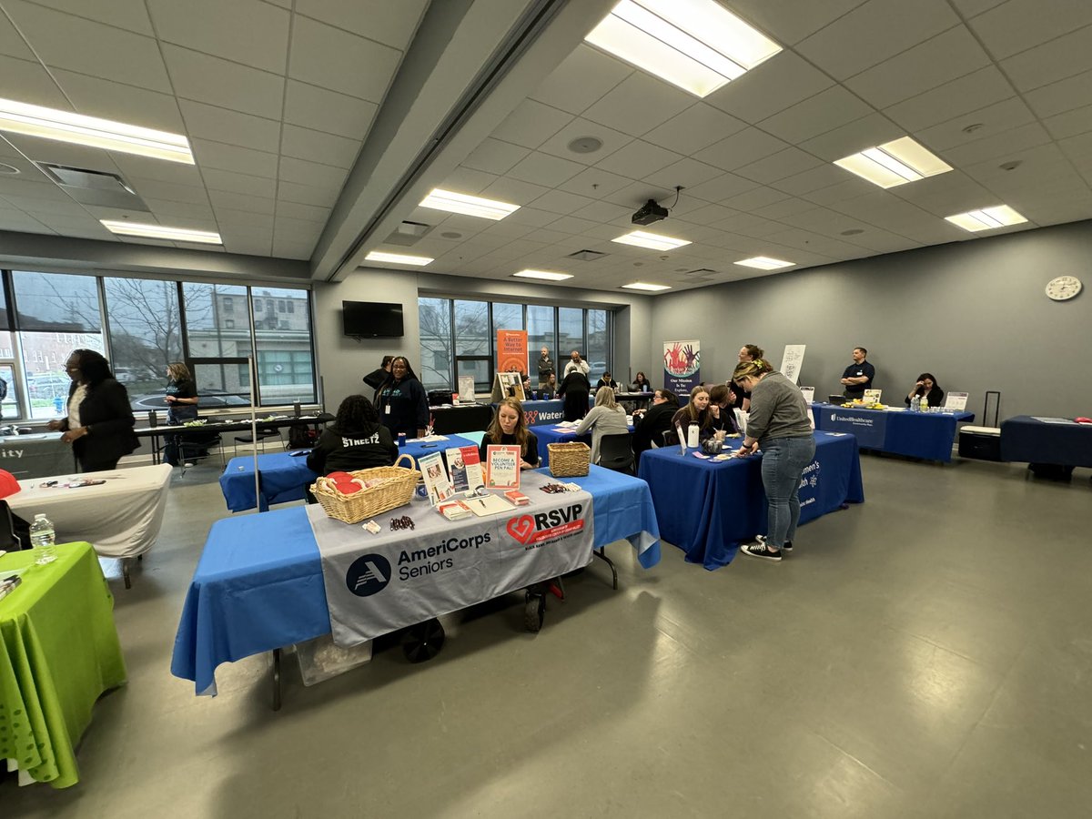 Great to see so many community businesses and nonprofits take part in our Neighborhood Services Spring Fling Resource Fair at the @cvsportsplex! #communityofopportunity