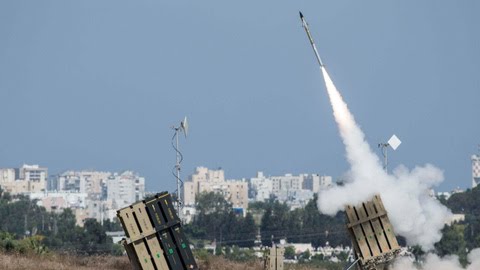 SON DAKİKA.. İsrail'e yeni roket saldırısı... İsrail'de siren sesleri çalıyor. Çok sayıda roket fırlatıldı. Roketlerin Lübnan'dan ve Gazze'den fırlatıldığı iddia ediliyor.