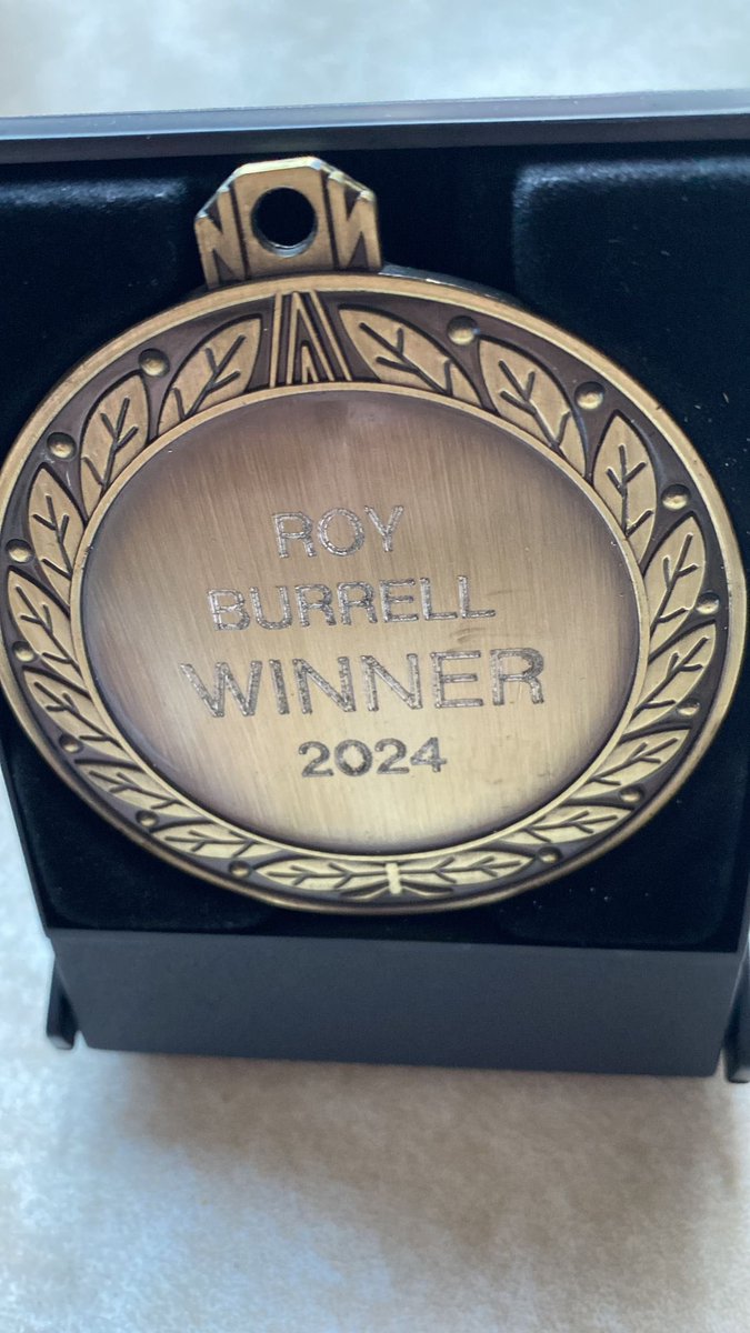 🥇CONGRATULATIONS 👏🏻

Phoebe, Belle and Gabriella, 
last night awarded a prestigious 'Roy Burrell' award by the Cambridge and District Secondary Schools Sports Association for their contribution to Football  ( Phoebe also acknowledged for her Basketball )