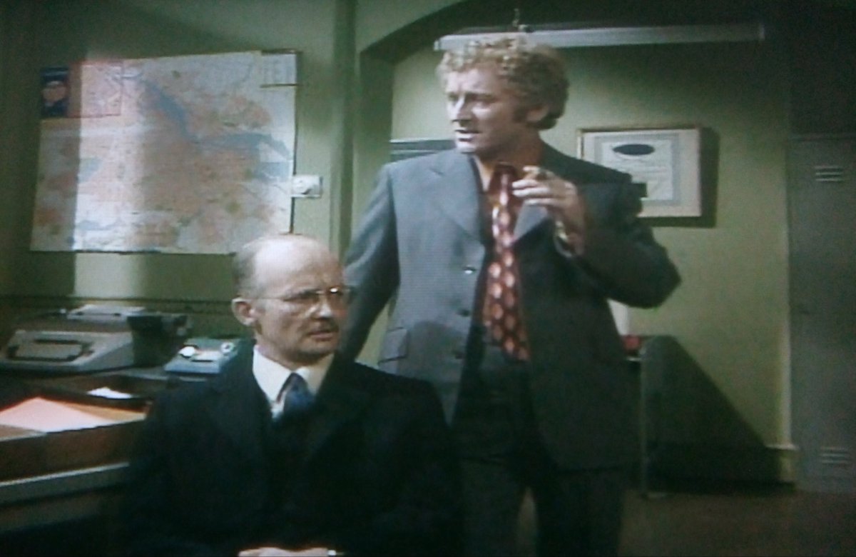 SaveRedlandLibr's tweet photo. 9:05pm TODAY on @TalkingPicsTV
From 1972, s1 Ep4 of 📺#VanDerValk “Elected Silence" directed by #DouglasCamfield & written by #GeoffreyGilbert
Inspired by #NicolasFreeling’s series of "Van der Valk" detective novels📚
🌟#BarryFoster #MichaelLatimer #SusanTravers #MichaelSheard https://t.co/ciY9iJ1Orj