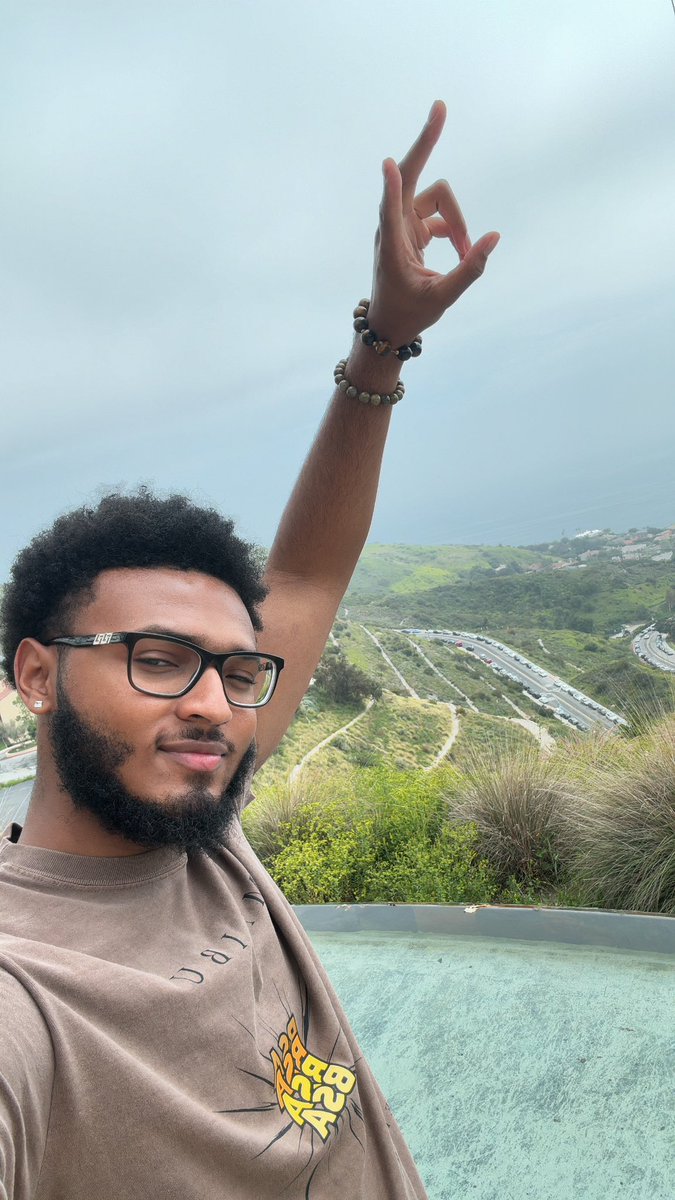 First year of grad school down!  Thank you Lord for the strength and grace to persevere this tough year.  If you only knew how many times I almost gave up  You bet I'm celebrating finishing year 1!   This time next year, I'll be GRADUATING!  Stay tuned for an announcement 🙌🏽🙏🏽🥳