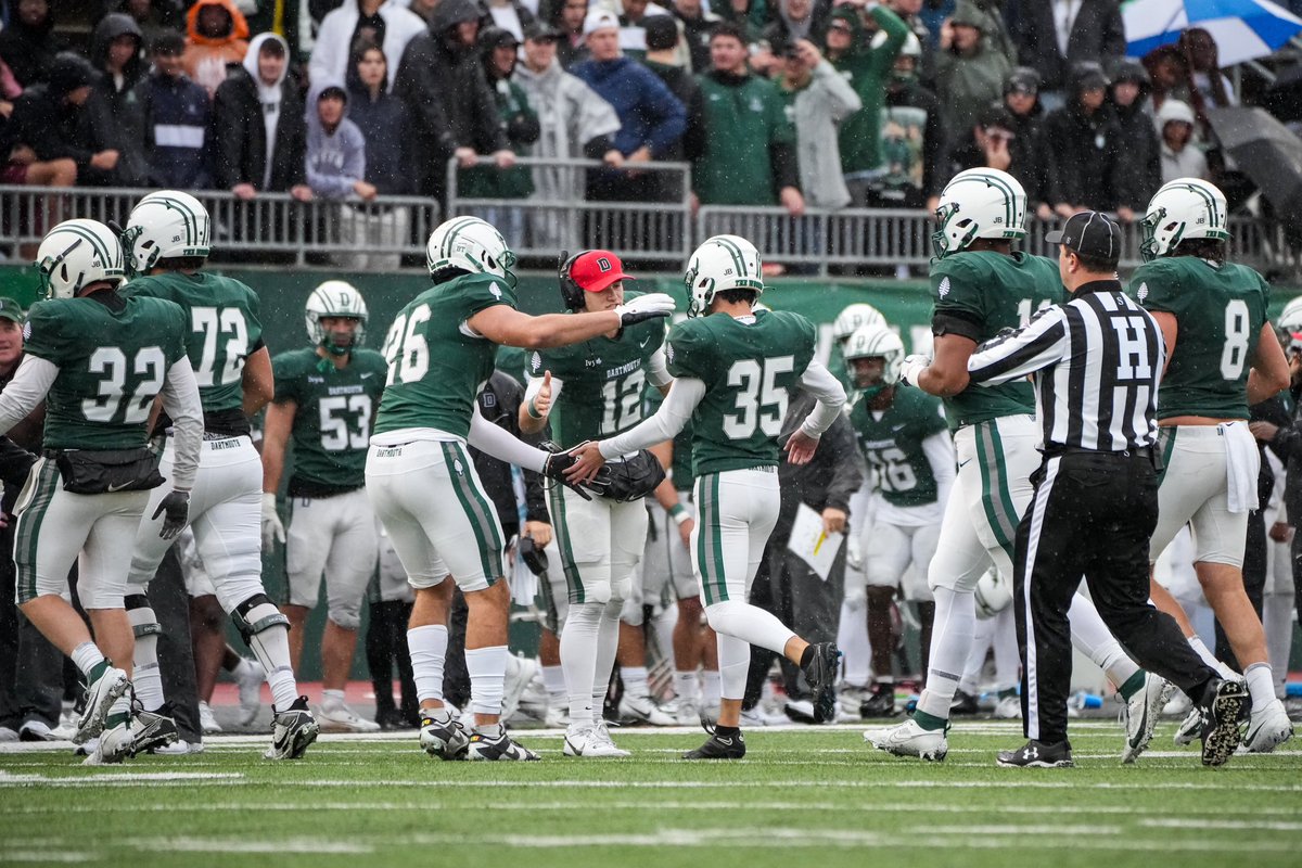 DartmouthFTBL tweet picture