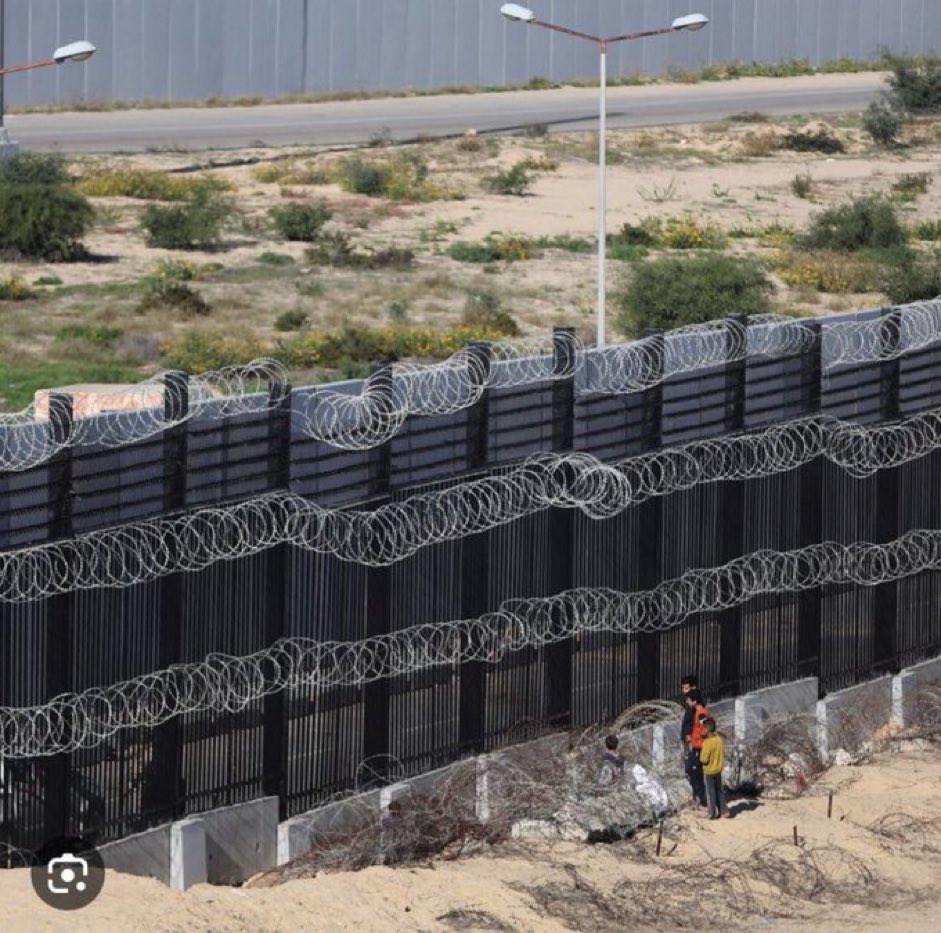 Palestinians trapped behind this wall in Gaza.

But not by #Israel.
This is the border with Egypt.
The Egyptians don’t want them.
Not one Arab state wants the Palestinians.

Why not?