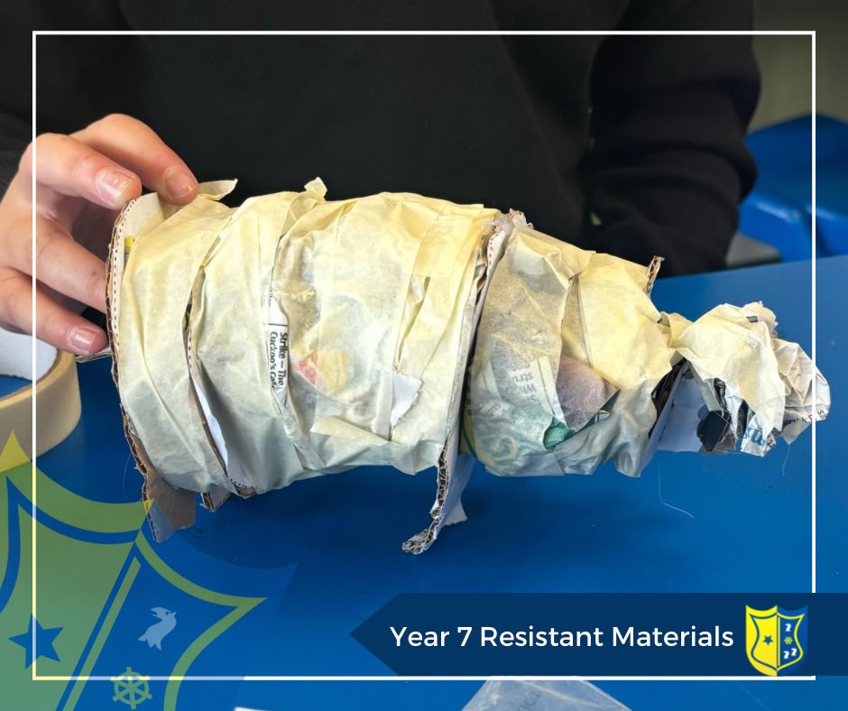 mansheadacademy's tweet photo. Miss Barry’s year 7 group have been designing &amp; making environmentally friendly clocks.

#MansheadCEAcademy https://t.co/zFJP9cVeoS