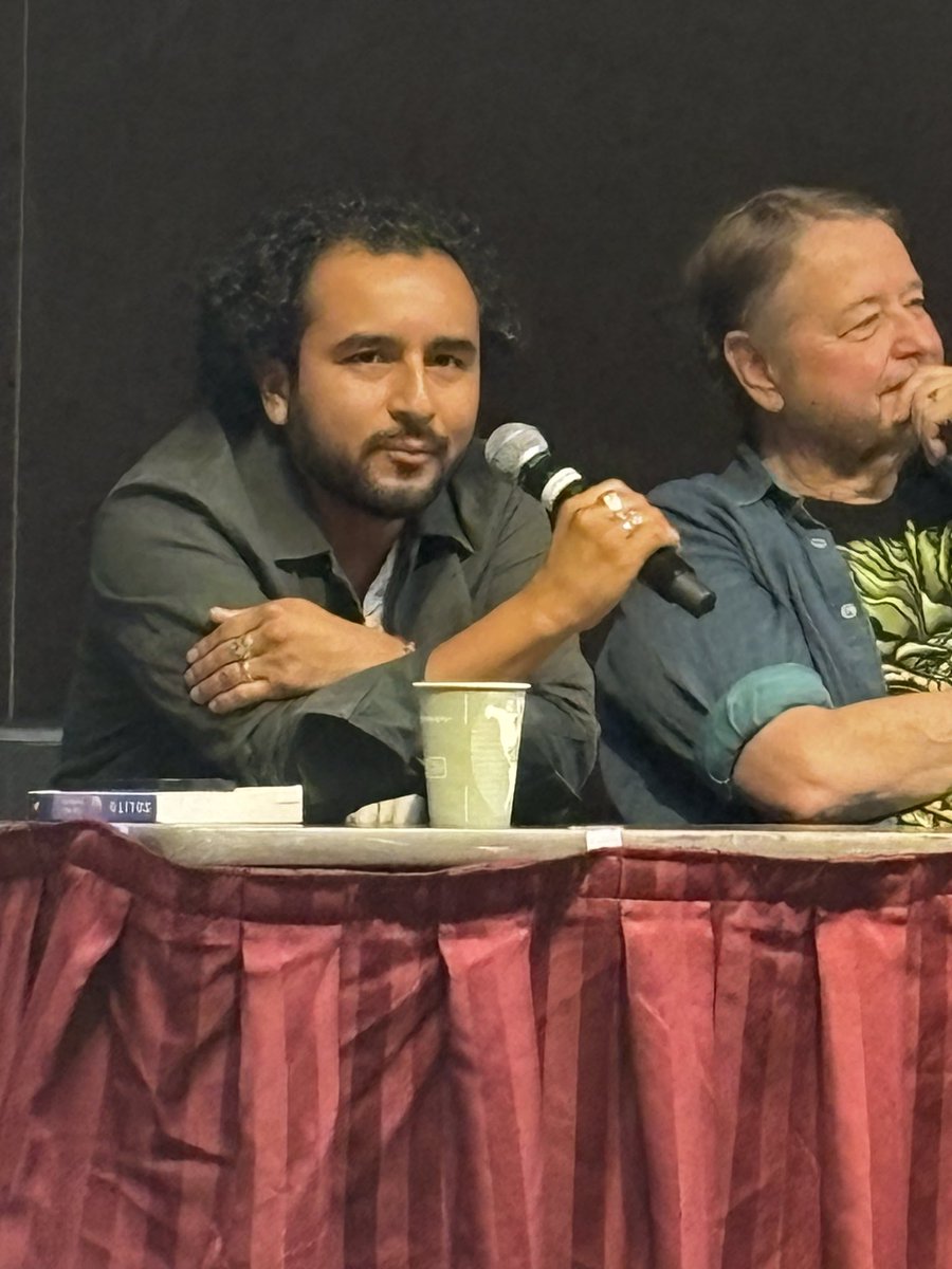 To everyone working & fighting for justice: “Keep on fighting—for those who don’t feel capable, who don’t feel healed enough, who are not documented…” —@jzsalvipoet (next to @Urrealism) at @Latinx_Studies in Tempe