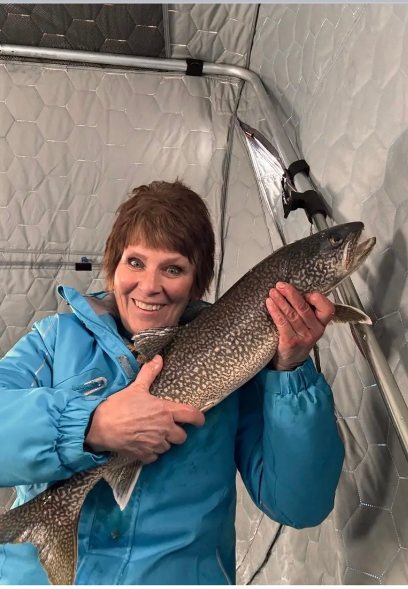 Ice fishing is her passion! She proudly declares. This person is clearly devoid of any empathy for the living being she has just killed. Grinning like a psycho. I will never understand how some humans derive pleasure from killing the helpless! #VeganForTheAnimals #StopTheCruelty