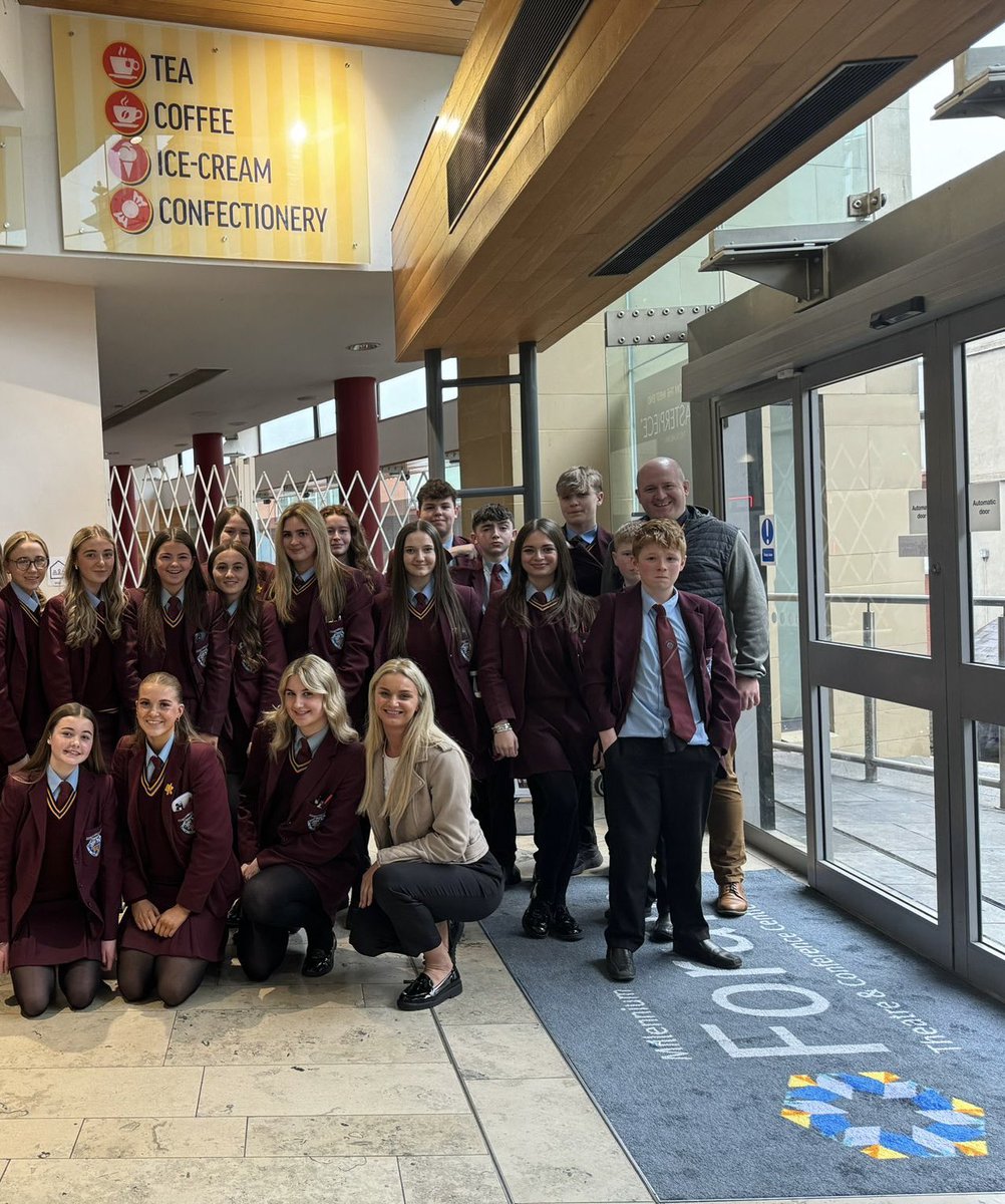 spxdrama's tweet photo. Thanks to Mr Douglas, Julia and Donna who accompanied our year 11 and 10 drama students to Shrek @MillenniumForum along with our drama friends from @magherafelthigh @spxks4 @spxks3 https://t.co/GvQ3wb9OTN