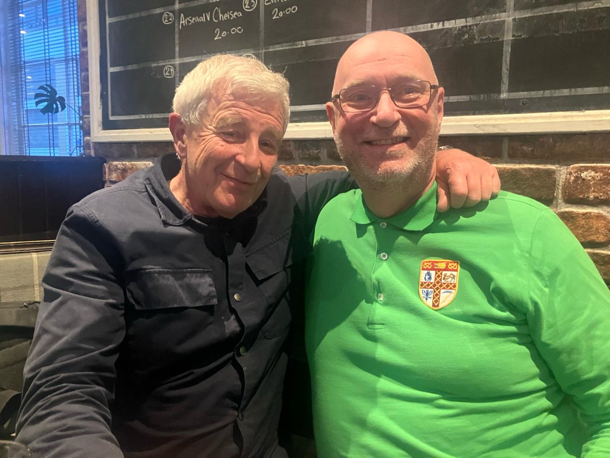 Out with my good friend @simonWolstencr1 In great form as always and looking forward to seeing his new / very old band House Of Fall in half an hour.