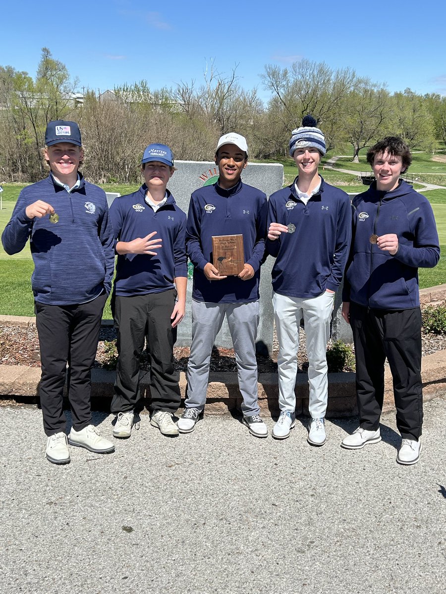 JV Storm are CHAMPS! These boys fire a 321 to win the Bellevue West JV Invite by two strokes! Every shot matters!