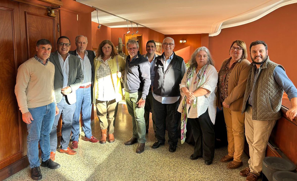 Productiva jornada de trabajo en Trinidad de la Comisión de Cultura del @PNACIONAL, junto al Presidente @iturraldeVPablo , reuniéndose con los directores de Cultura, Turismo y autoridades departamentales de Florida, Flores, San José, Colonia y Durazno.