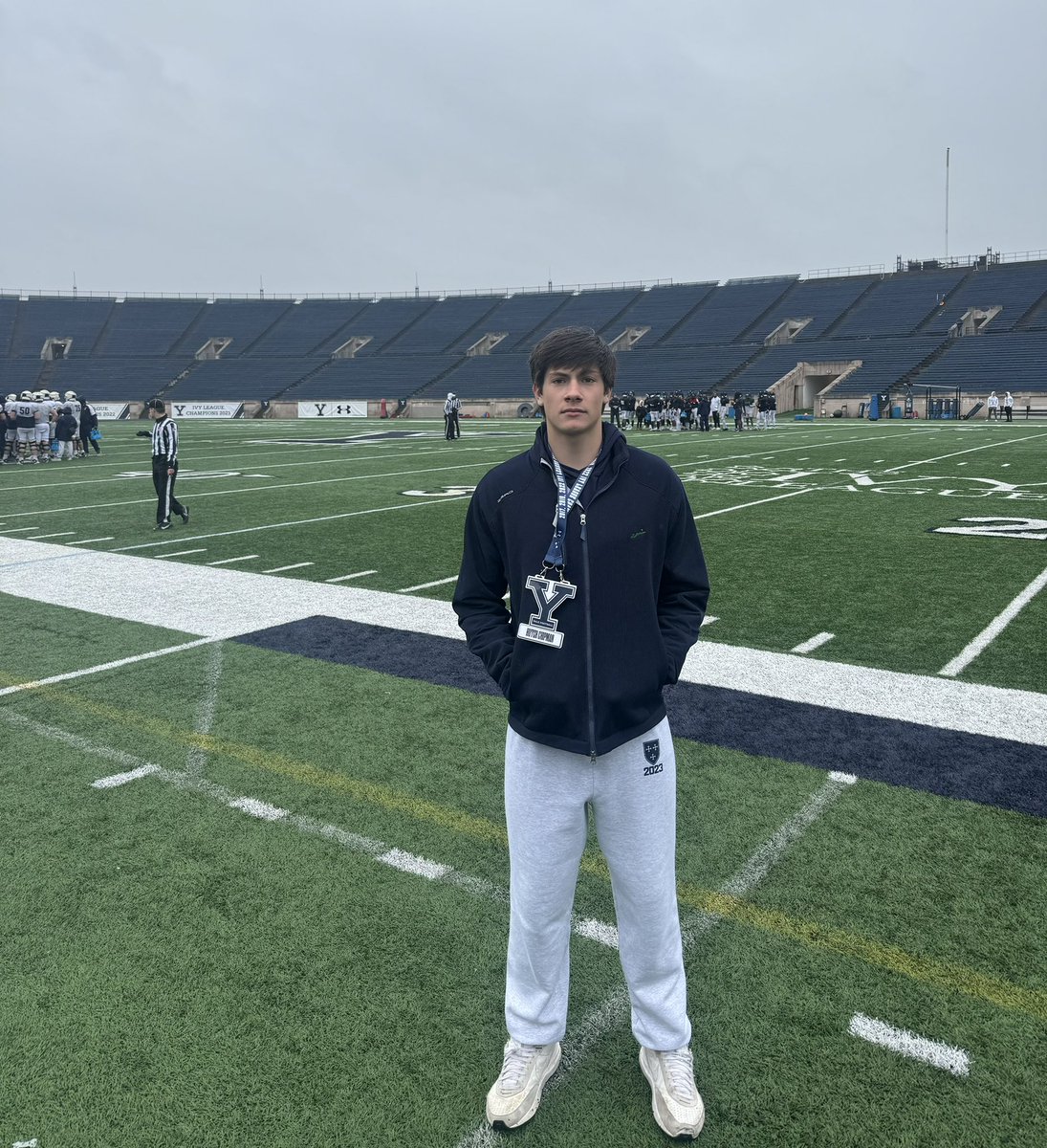 Had a great time visiting Yale for spring practice today and talking to @paupaupau5 and @CoachRenoYale about the program! Look forward to coming back soon! @coachbelanger @AlexKurtzYale @ESDFootball_