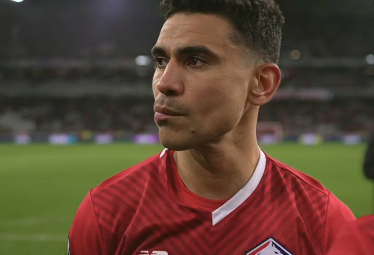 SuiveurLillois's tweet photo. Une immense performance. Vous avez tout donné. Vous méritiez de gagner mais c'est le foot. Vous pouvez être fiers de vous les gars. Avec cette mentalité et ce type de match, on ira loin en championnat 👏🏻 #LOSCAVFC https://t.co/X2vLa7ozdT