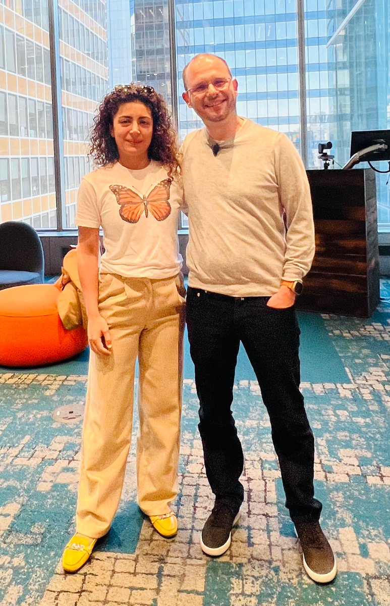 maryamariyan's tweet image. I had a great start to the day. @ashtom was in Vancouver and we had a genuine chat related to the experience of working at Microsoft and #DevDiv and how it’s been to collaborate with GitHub Copilot!