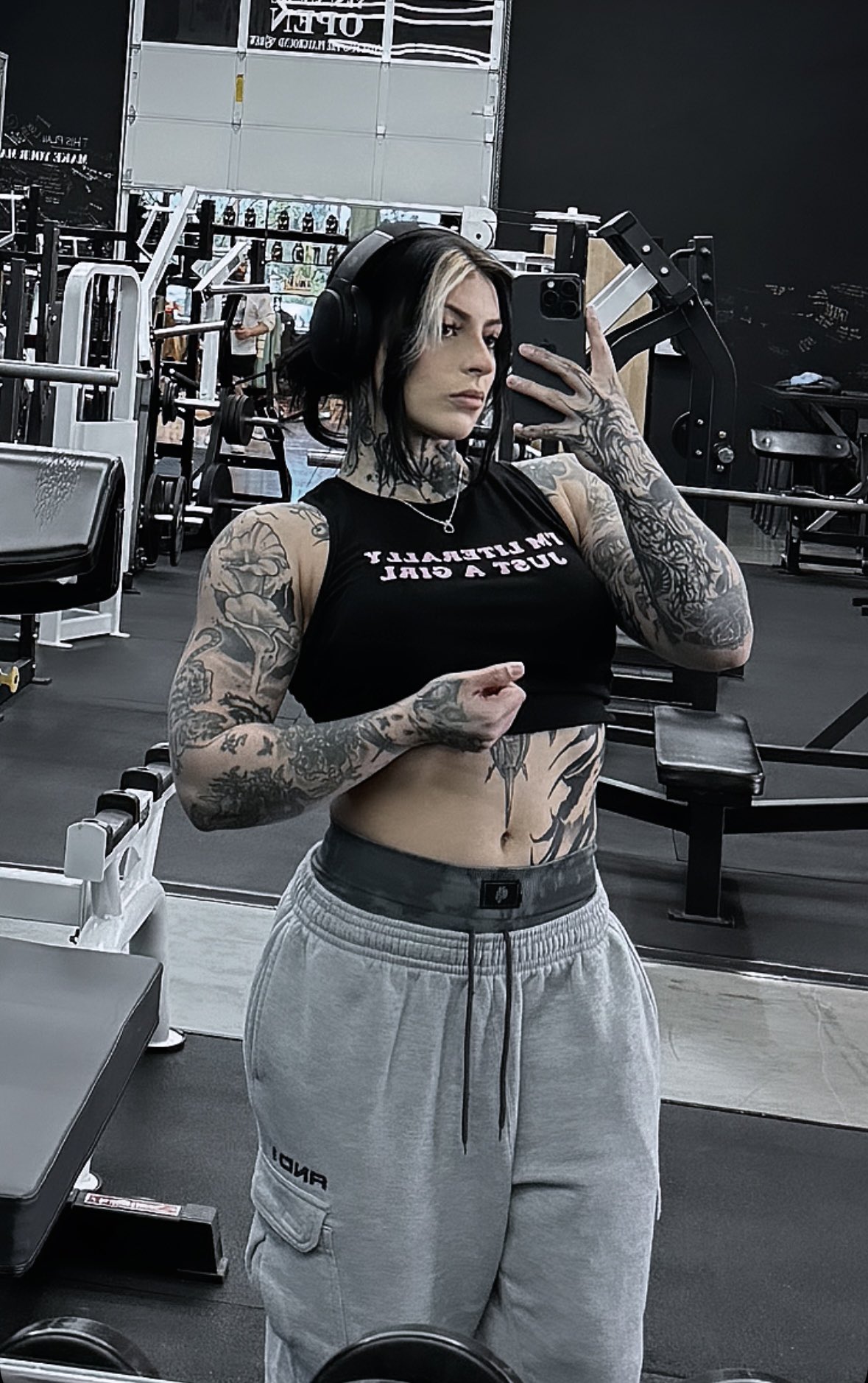 Sinnersaff on X: This shirt f***ks 🤌🏼 t.coxANS6g37YX  X