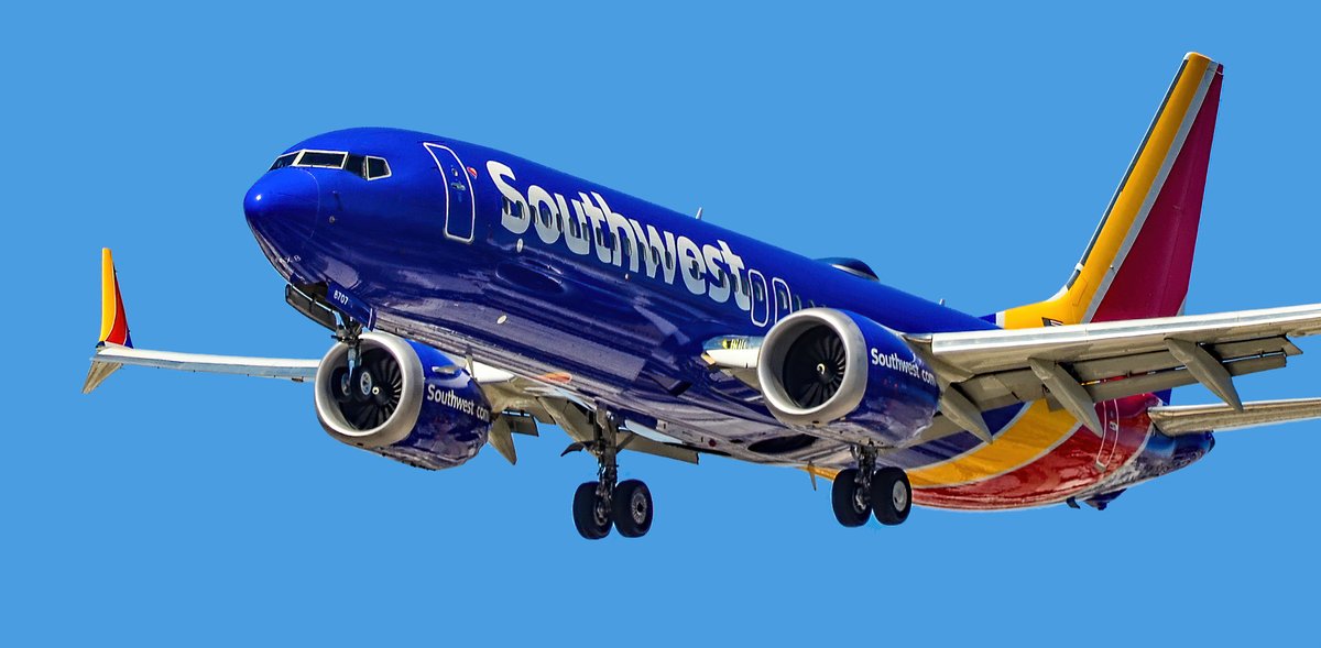 #INCIDENT | Yesterday, a Southwest Airlines Boeing 737 MAX nearly collided with a JetBlue Embraer E190 at Washington National Airport.

Read more at AviationSource!

aviationsourcenews.com/incident/south…

#SouthwestAirlines #JetBlue #Washington #AvGeek