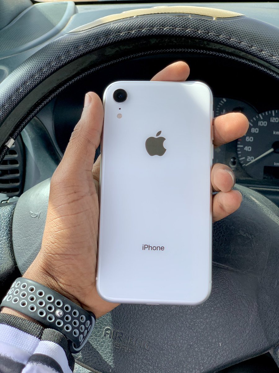 Please retweet if it reaches your TL. iPhone XR 64GB Price : 240K Location : Kano Delivery : Nationwide Dial/Chat : 08137508710 Your single RT might get me a customer 🙏🏼