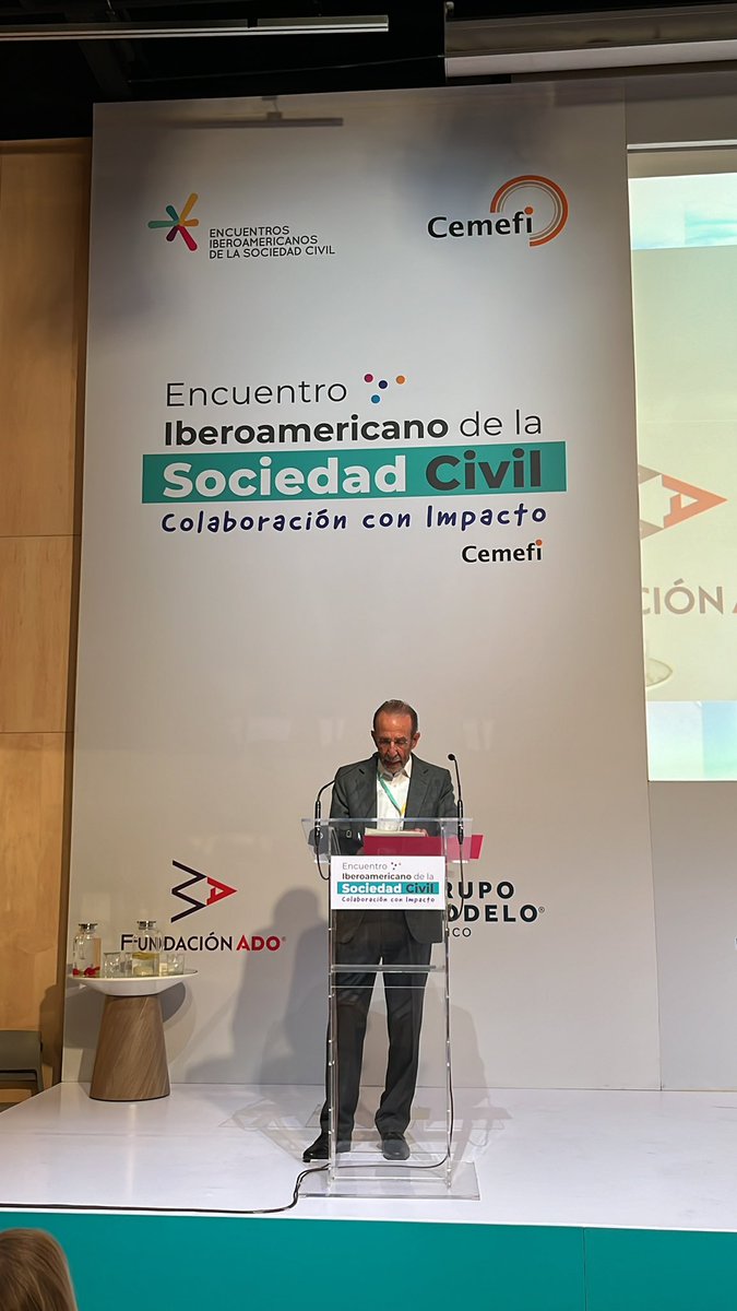 anamariasanro's tweet photo. Continuar y transformar proyectos, una invitación de trayectorias diversas que nos hacen converger en espacios para incentivar, provocar y promover islas, o más bien, puentes que conecten con la coherencia hacia un cambio social #EISC2024… el reto la colaboración https://t.co/SkQY0zdjKu
