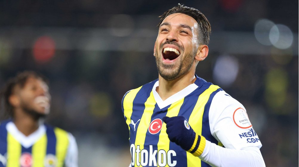 Sizce ilk yarıda Fenerbahçe'nin:

En iyisi:

En kötüsü: