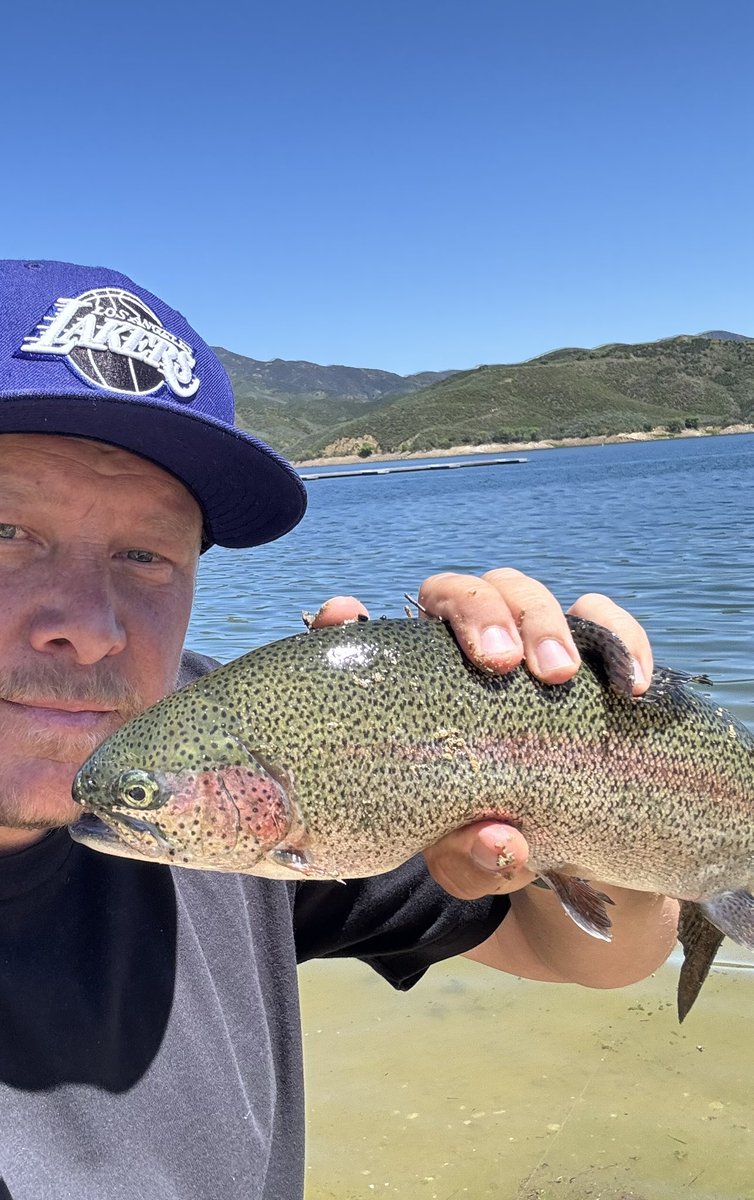 paul_santilli's tweet image. Felt cute might delete #fishlips #castaiclake