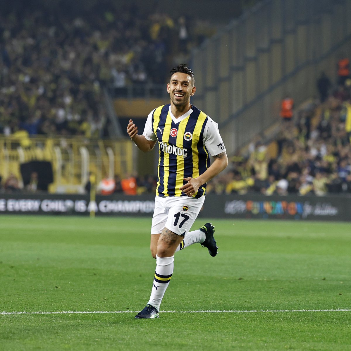 İLK YARI SONUCU : Fenerbahçe : 1 - Olympiakos : 0 #FenerinMaçıVar #FBvOLY