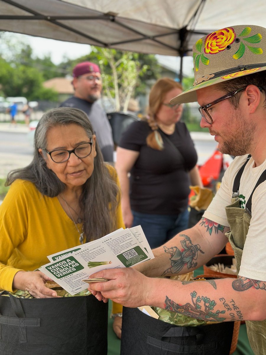 The Big Green Bus spent Sunday with Gardopia Gardens! What fun it was with a tree and grow bag giveaway, cooking demos, live music, and community building. Thank you San Antonio for hosting us! The bus is on the road to Memphis! Get the details – buff.ly/49MA9T0