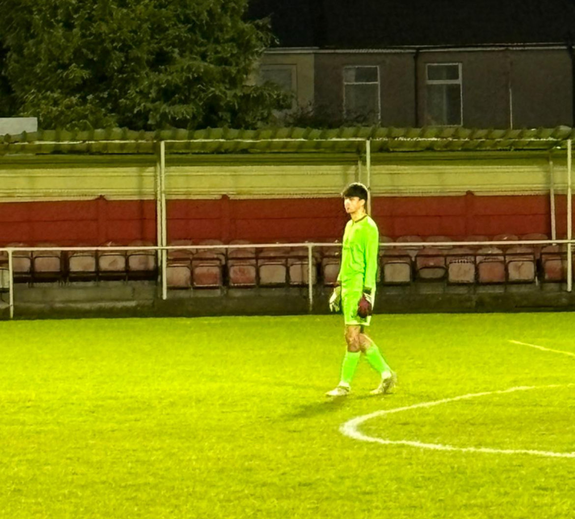 Great to see Luke get on tonight to earn his welsh under 18 cap massive congratulations 🏴󠁧󠁢󠁷󠁬󠁳󠁿⚽️ ⁦@whs_cardiff⁩