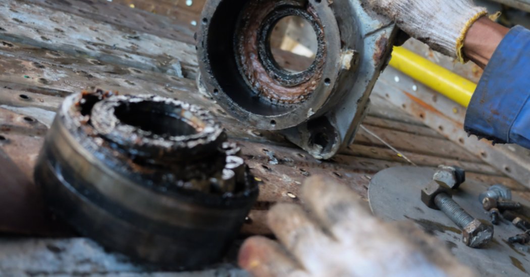 EmpoweringPumps's tweet image. Mueller creates customized #PipingSolution in Queen Creek, AZ! When solid steel piping in Queen Creek needed replacement, HYMAX® stepped in with a flexible, cost-effective solution. Read how Mueller addressed specific pain points to streamline #repairs: bit.ly/3Q1ogln