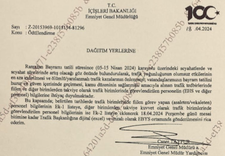 Çok güzel hareketler bunlar 👏 9 günlük bayram tatilinde izinsiz çalışan trafik polisleri de ödüllendirilecek @EmniyetGM illerden tatilde görevli personelin listesini istedi👇 Umarım @jandarma Komutanlığı da aynı şekilde ödüllendirme yapar Güle güle harcayın arkadaşlar 👏