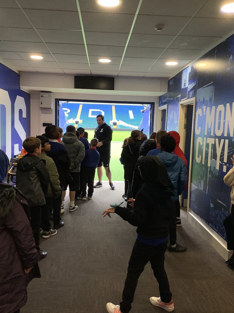 Mrs Chamberlain tweet media