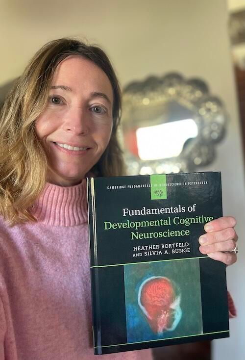 Silvia Bunge publishes developmental cognitive neuroscience textbook! bit.ly/3UlzYJS