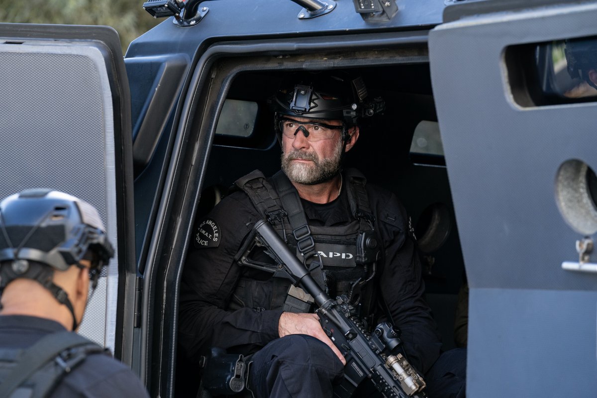 It's almost that time of the week again! 👊 TOMORROW! 💥 Tune in to an ALL NEW SWAT! 🙌 8PM on CBS and Paramount+! 🔥 🚨 #SWAT