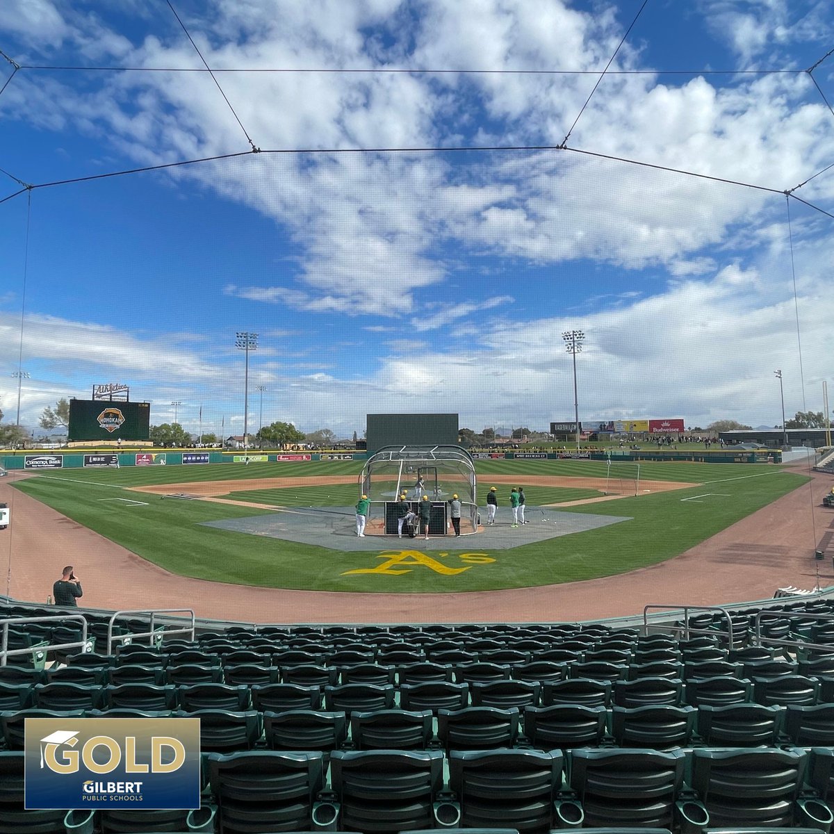 Campo Verde's Corporate Academy went beyond the bases to learn about off-the-field careers during Career Education Day with the @Athletics. From sports medicine to cultural events, students explored the many career opportunities in professional sports. loom.ly/Rkar8uk