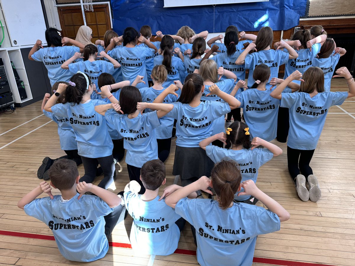 StNiniansRCPS's tweet photo. Well Done to St Ninian’s Superstars who put on a wonderful performance at Glee tonight. Congratulations to Lorne primary on their winning performance! #thisisglee https://t.co/O1v0CyFoD1
