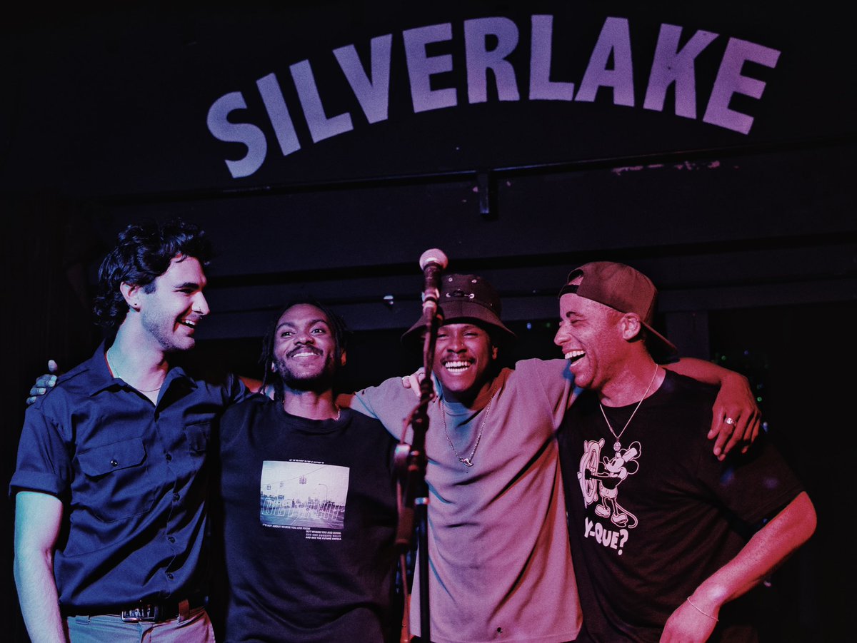 VudajeOfficial's tweet photo. Last night at the Silverlake Lounge 😬🤘🏼 https://t.co/Ukv9LVlYsR