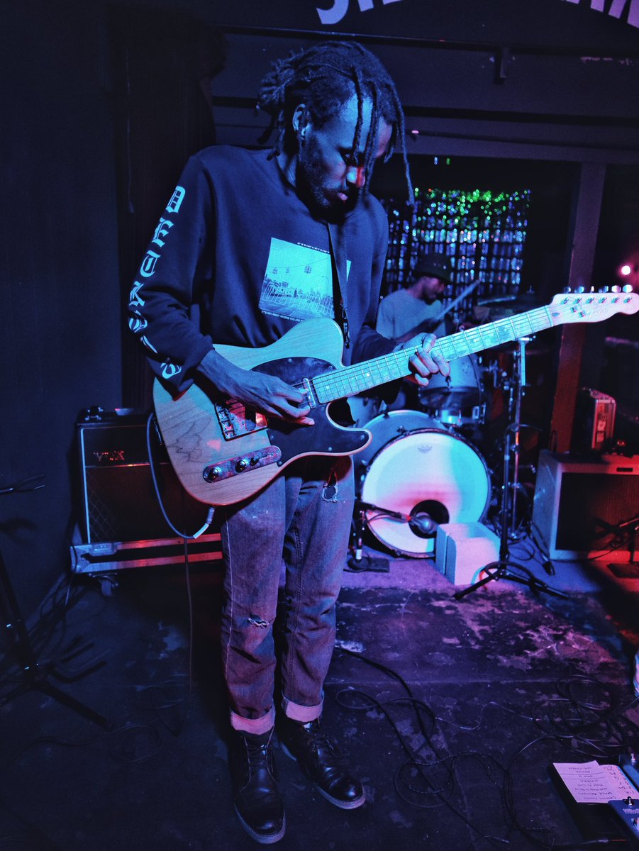 Last night at the Silverlake Lounge 😬🤘🏼